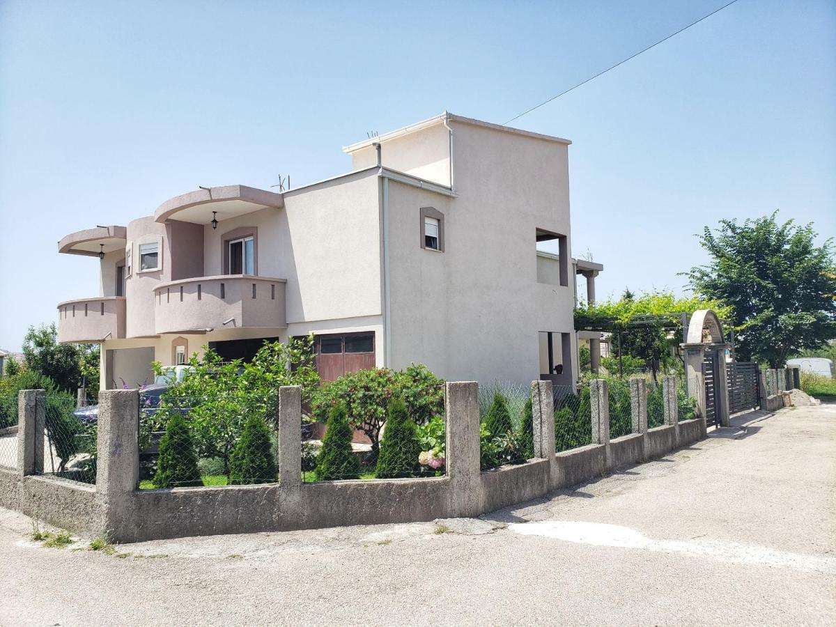 Apartmán Oassis Bar Exteriér fotografie